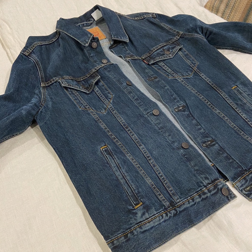 Levi Jean Jacket!